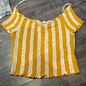 L.A hearts by Pacsun cropped off the shoulder top